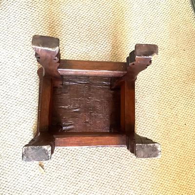 GH906 Vintage Handcarved Chinese Style Footstool