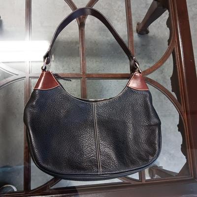 DOONEY & BOURKE ALL LEATHER PURSE