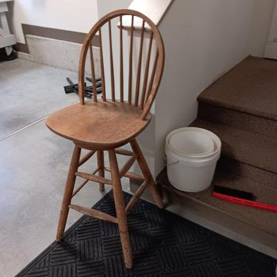 COMMERCIAL RUBBER BACK RUG, TRASH CAN ON WHEELS, SWIVEL BAR STOOL AND MORE