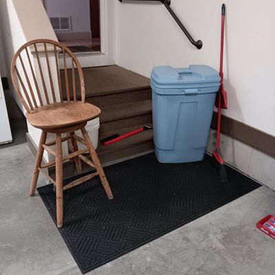 COMMERCIAL RUBBER BACK RUG, TRASH CAN ON WHEELS, SWIVEL BAR STOOL AND MORE