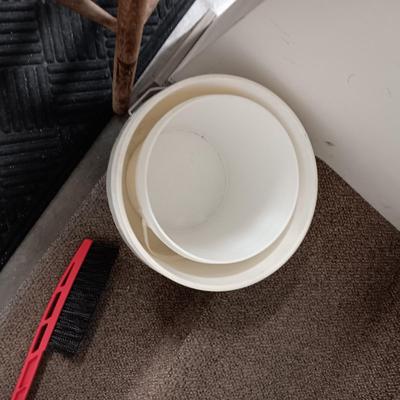 COMMERCIAL RUBBER BACK RUG, TRASH CAN ON WHEELS, SWIVEL BAR STOOL AND MORE