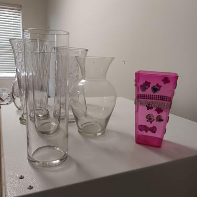 A VARIETY OF FLOWER VASES