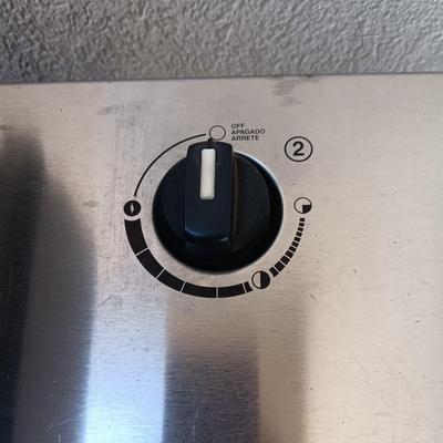 VERY NICE WEBER PROPANE GRILL W/TANK & COVER