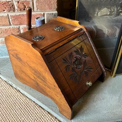 GH912 Antique Victorian Coal Hod