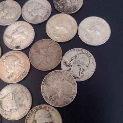 Assortment of U.S. Mint George Washington Silver Quarter Circulated (#27) Various Dates