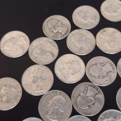 Assortment of U.S. Mint George Washington Silver Quarter Circulated (#30) Various Dates