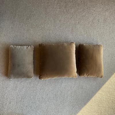 GH929 Set of Three Rug Pillows