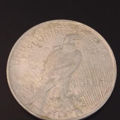 1923 U.S. Mint Peace Silver Dollar Circulated (#69)