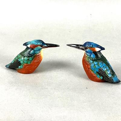 D951 Pair of Signed and Numbered Feathered Friends Kingfishers