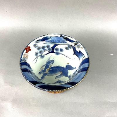 K958 Antique Blue and White Imari Chinese Bowl on Stand