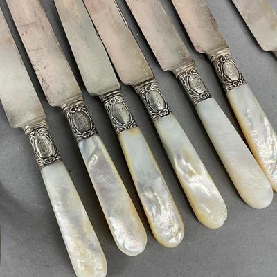 K970 Set of Antique Pearl Handled Forks and Dinner Knives, with Trivet