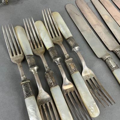 K970 Set of Antique Pearl Handled Forks and Dinner Knives, with Trivet