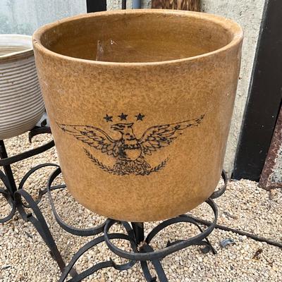 SR984 Vintage Crock with Flower Pot on Metal Turned Stands