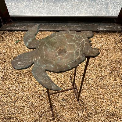 SR986 Vintage Brass Metal Tortoise Plant Stand