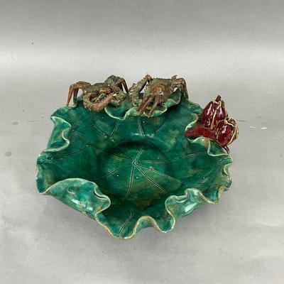 K991 Vintage Green Majolica Pottery Crab Bowl