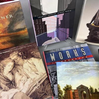 O1012 Large lot of Art Books