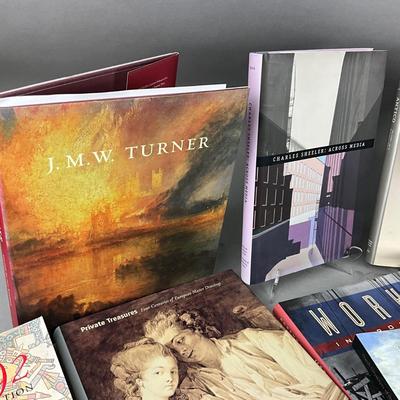 O1012 Large lot of Art Books