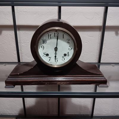 ANTIQUE TAMBOUR NO 17 NEW HAVEN CLOCK CO. MANTEL CLOCK