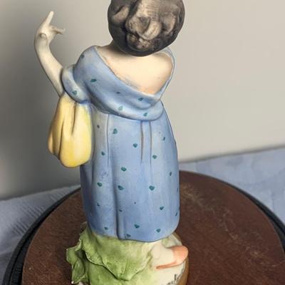 Figurine