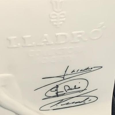 Signed Lladro Display Piece Don Quixote