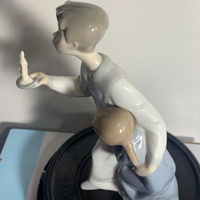 Lladro Figurine - Boys In Sleepware