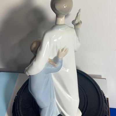 Lladro Figurine - Boys In Sleepware