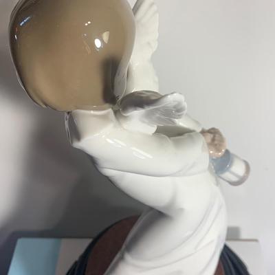 Lladro Figurine - Angel Girl w/Lantern