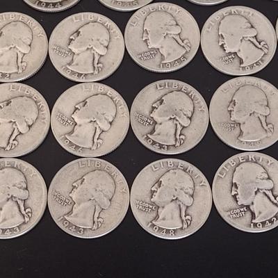 Assortment of 1941-1949 U.S. Mint Washington Head Silver Quarters Circulated (#86)