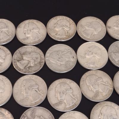 Assortment of 1960-1964 U.S. Mint Washington Head Silver Quarters Circulated (#90)