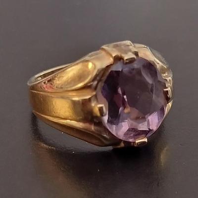 Men's 10K Gold Ring with Amethyst Stone 7.5 Grams- Size 9 1/2