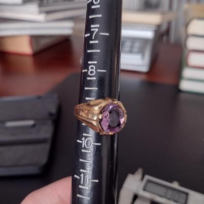 Men's 10K Gold Ring with Amethyst Stone 7.5 Grams- Size 9 1/2
