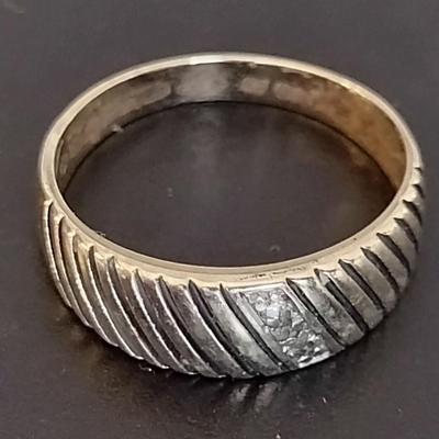 Men's 10K Gold Wedding Band 2.8 Grams- Size 7