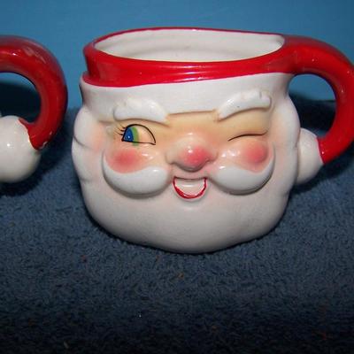 LOT 10 WONDERFUL MCM HOLT HOWARD WINKING SANTA CUPS