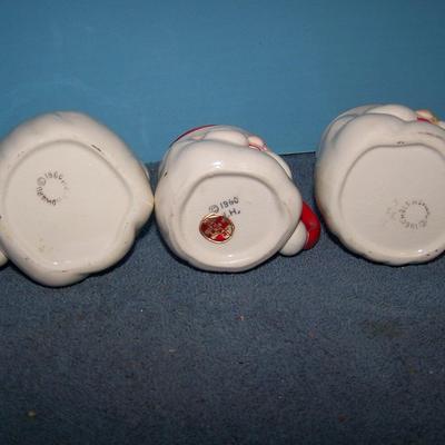 LOT 10 WONDERFUL MCM HOLT HOWARD WINKING SANTA CUPS