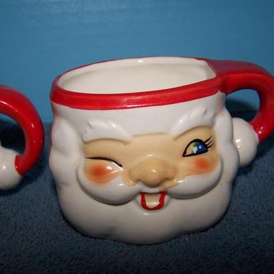LOT 10 WONDERFUL MCM HOLT HOWARD WINKING SANTA CUPS