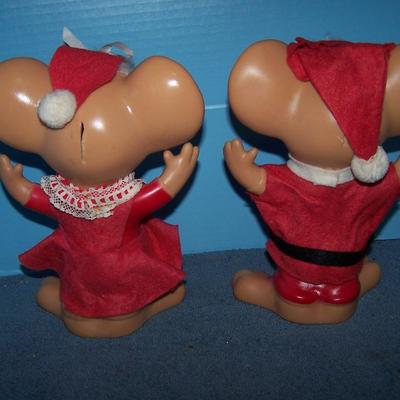 LOT 15 MCM SANTA & MRS CLAUS MICE BANKS