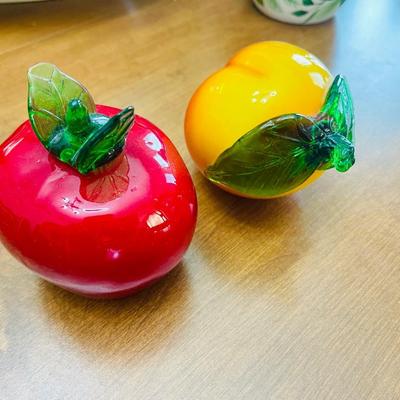 Fruit and Fruit Dishes Lot