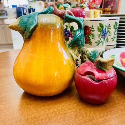 Fruit and Fruit Dishes Lot