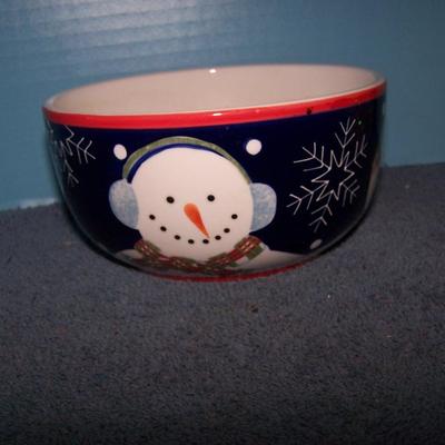 LOT 18 GREAT CHRISTMAS STUFF--DEBBIE MUMM TELCO plus