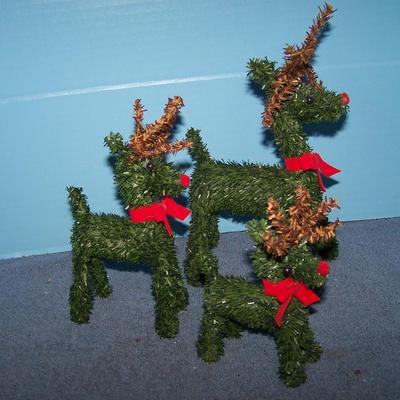 LOT 19 GREAT COLLECTABLE CHRISTMAS