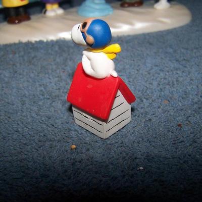 LOT 20 SNOOPY COLLECTABLE STUFF HALLMARK CHRISTMAS