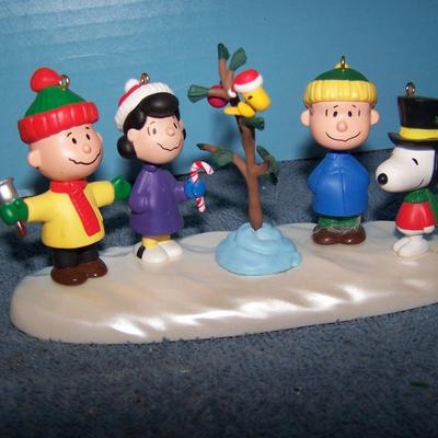 LOT 20 SNOOPY COLLECTABLE STUFF HALLMARK CHRISTMAS