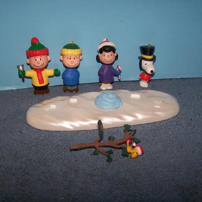 LOT 20 SNOOPY COLLECTABLE STUFF HALLMARK CHRISTMAS