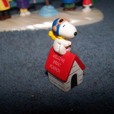 LOT 20 SNOOPY COLLECTABLE STUFF HALLMARK CHRISTMAS