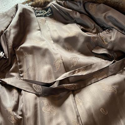 Vintage Women’s Mink Fur Coat - Excellent Condition