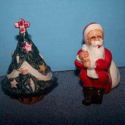 LOT 23 GREAT MCM SANTA CHRISTMAS SHAKERS--JAPAN