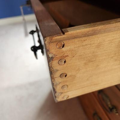 Antique Slant Front Writing Desk/Secretary 31x18x40