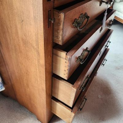 Antique Slant Front Writing Desk/Secretary 31x18x40