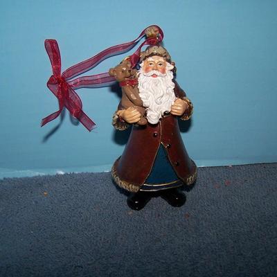 LOT 34 GREAT COLLECTABLE CHRISTMAS ORNAMENTS