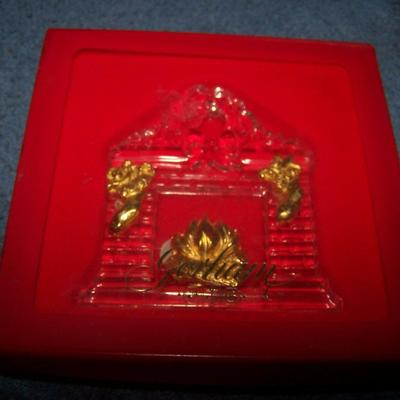 LOT 35 LOVELY CHRISTMAS COLLECTABLE ORNAMENTS--GORHAM/ONEIDA